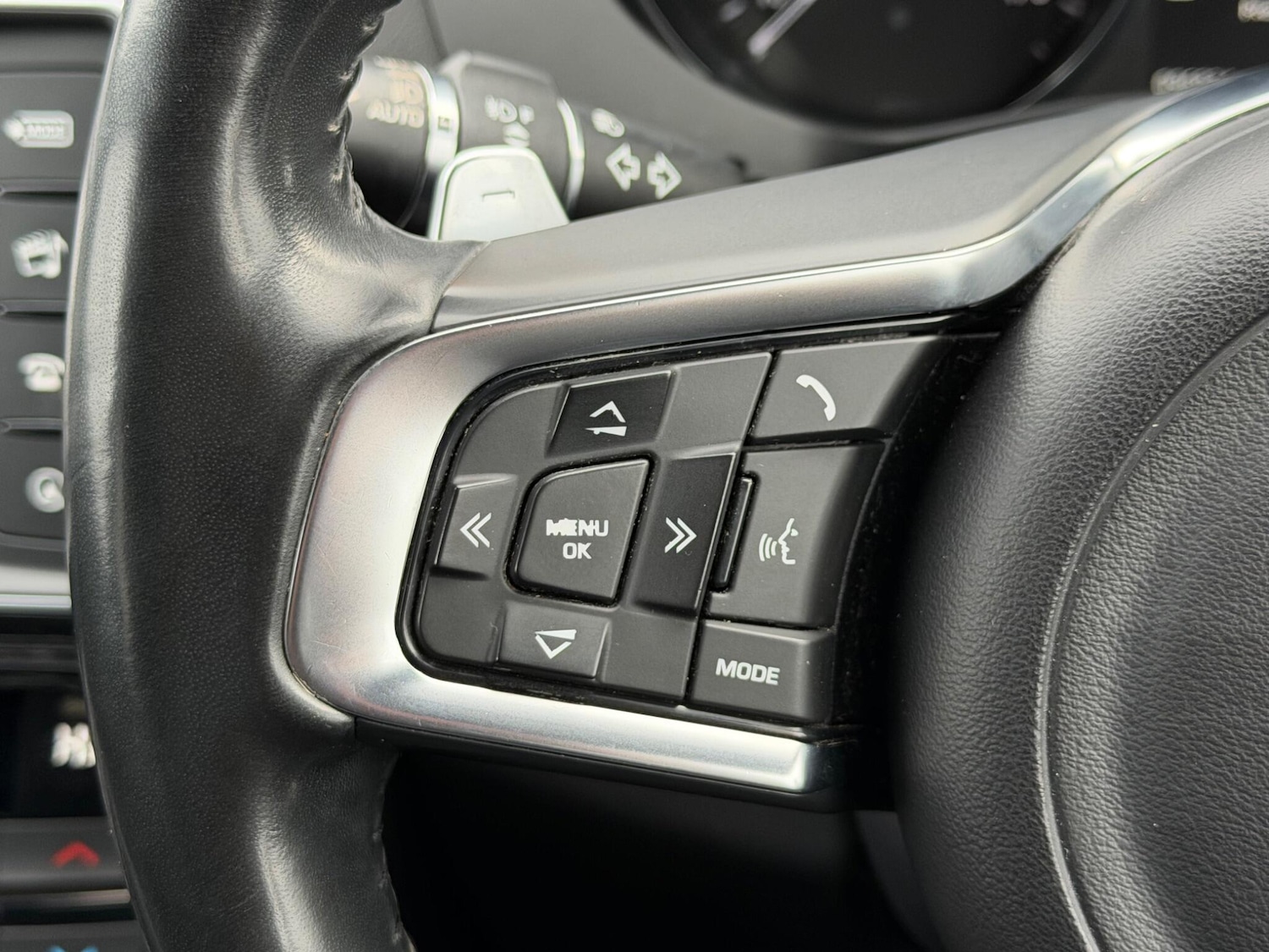 Used Jaguar F-Pace 2017 for sale - 77291471: Photo 27