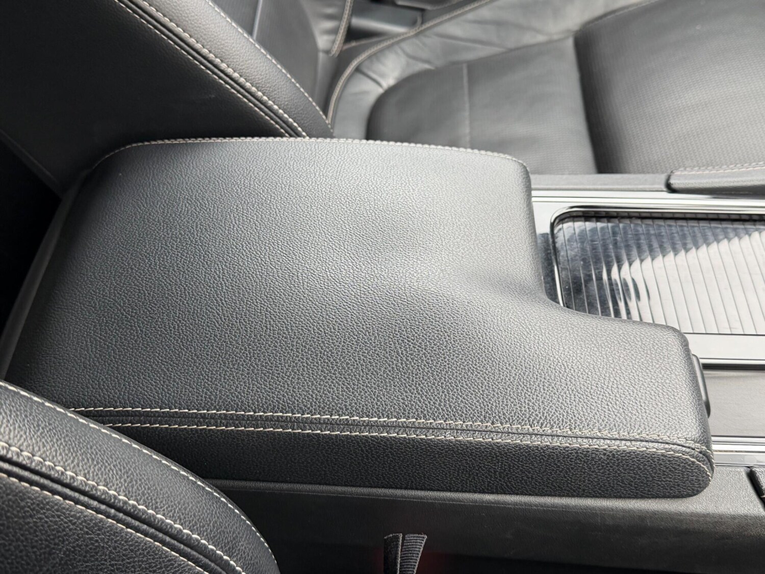 Used Jaguar F-Pace 2017 for sale - 77291471: Photo 41