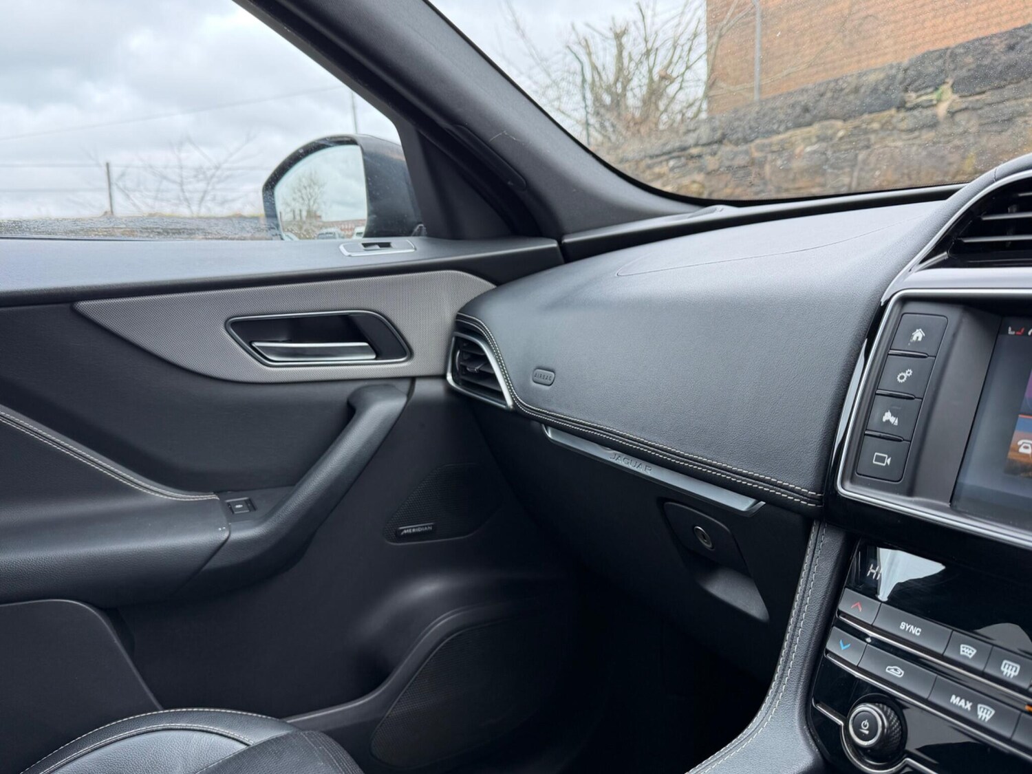 Used Jaguar F-Pace 2017 for sale - 77291471: Photo 49