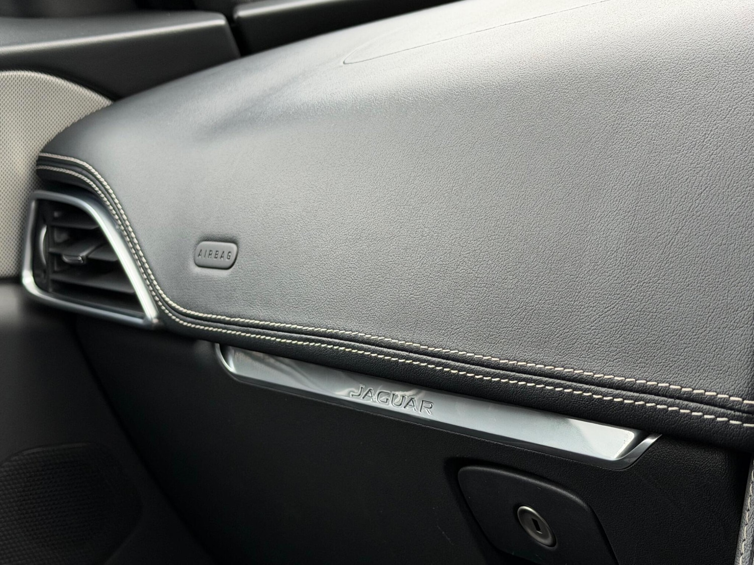 Used Jaguar F-Pace 2017 for sale - 77291471: Photo 50