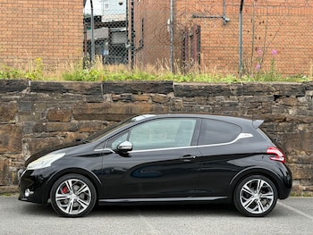 Used Peugeot 208 2013 for sale - 79292382: Photo