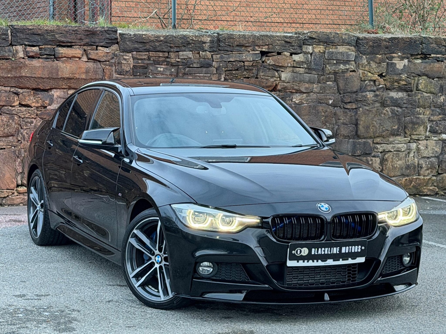 Used BMW 3 Series 2018 for sale - 76634219: Photo 1