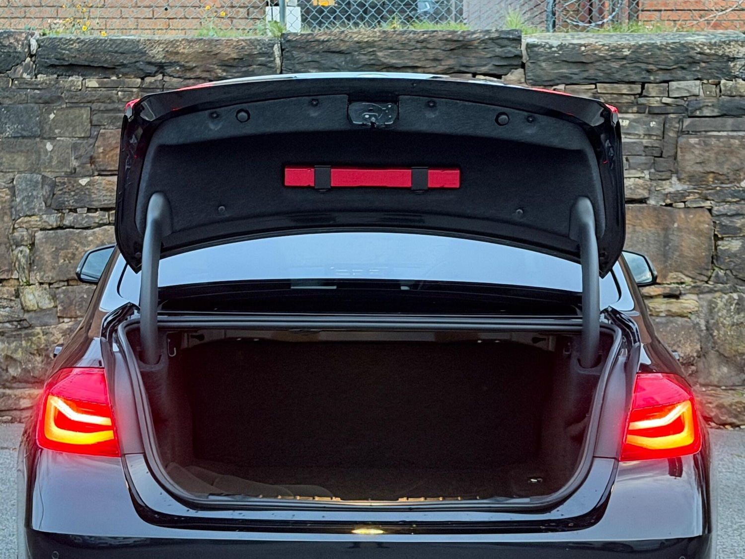 Used BMW 3 Series 2018 for sale - 76634219: Photo 21