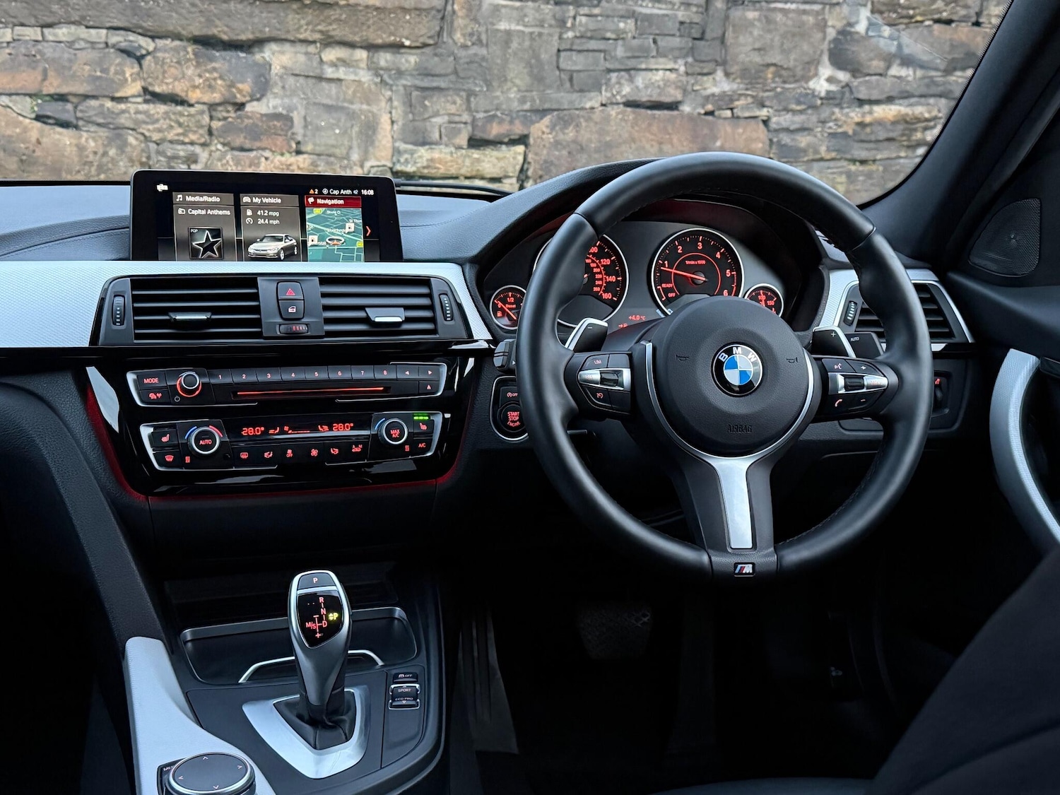 Used BMW 3 Series 2018 for sale - 76634219: Photo 24