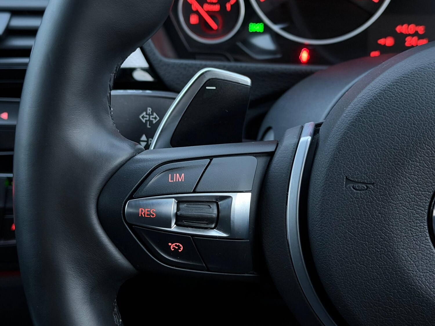 Used BMW 3 Series 2018 for sale - 76634219: Photo 27