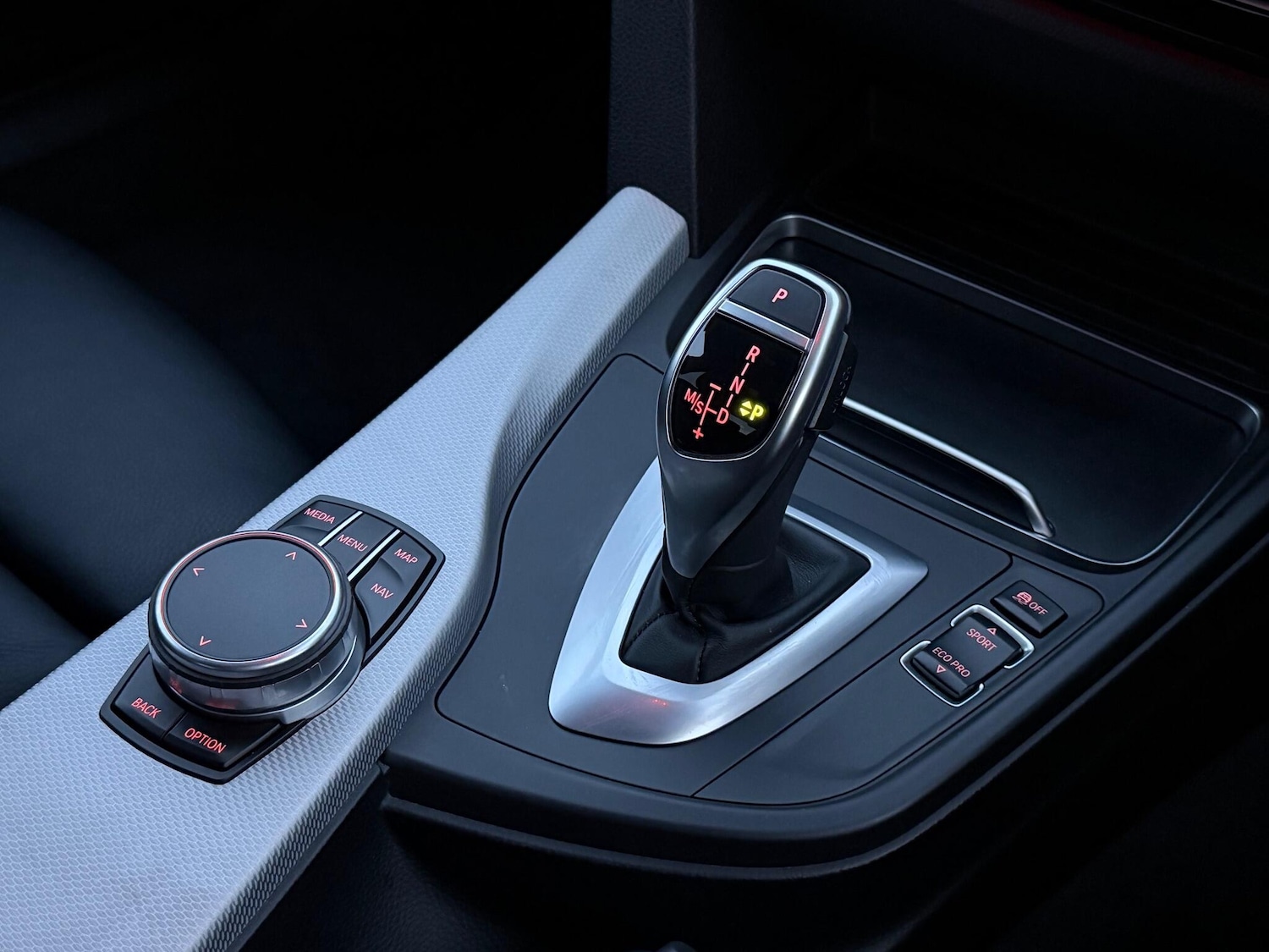 Used BMW 3 Series 2018 for sale - 76634219: Photo 42