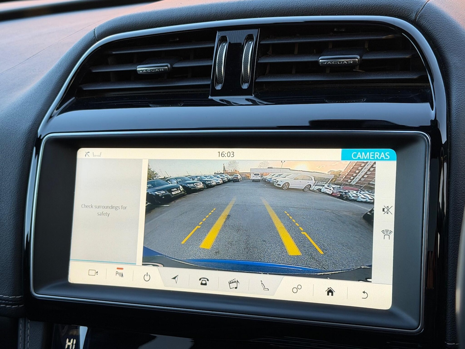 Used Jaguar F-Pace for sale - 76995824: Photo 38