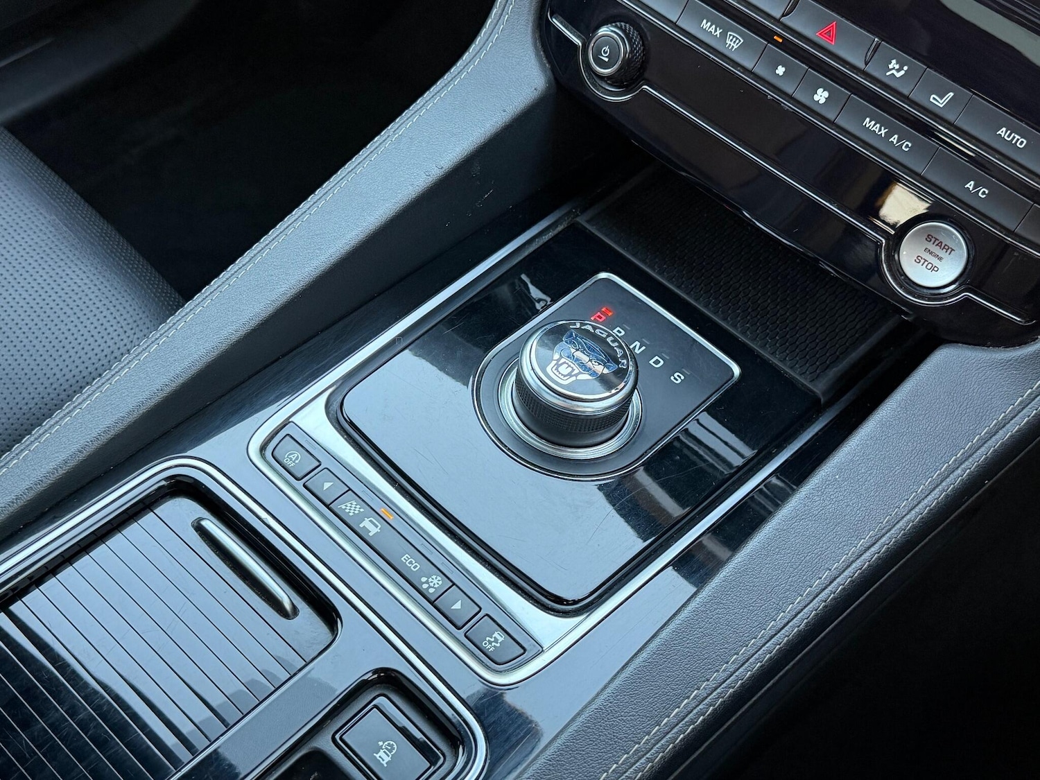 Used Jaguar F-Pace for sale - 76995824: Photo 42