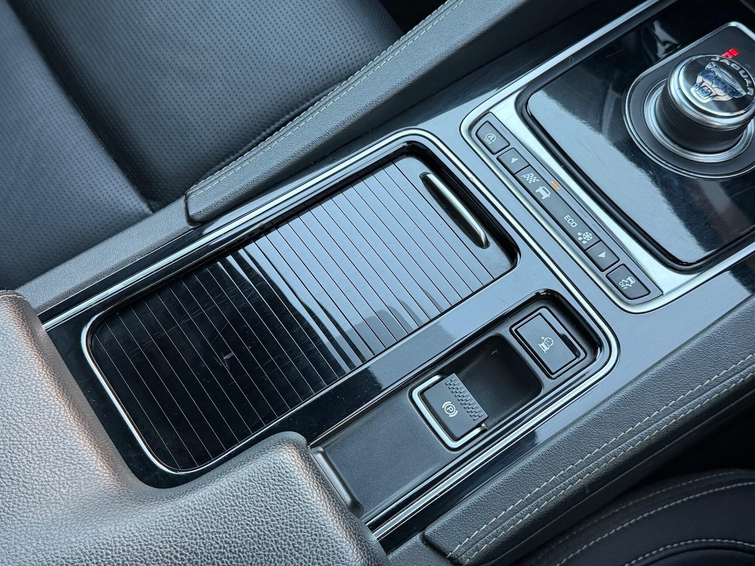 Used Jaguar F-Pace for sale - 76995824: Photo 44