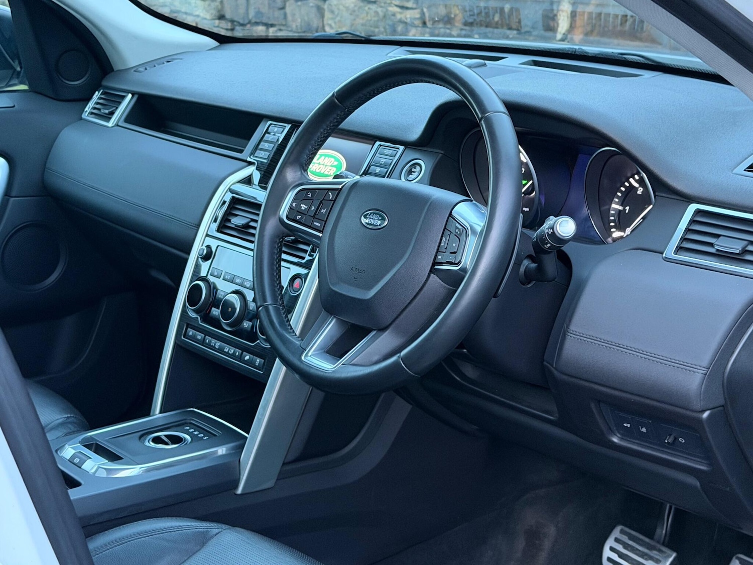 Used Land Rover Discovery Sport 2015 for sale - 77131575: Photo 11