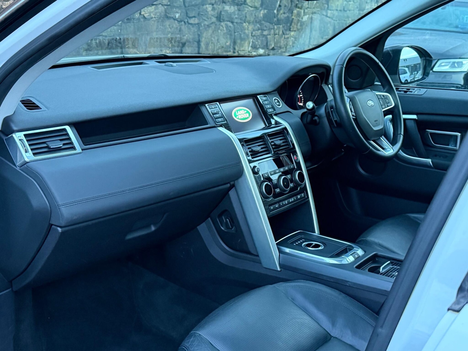 Used Land Rover Discovery Sport 2015 for sale - 77131575: Photo 13