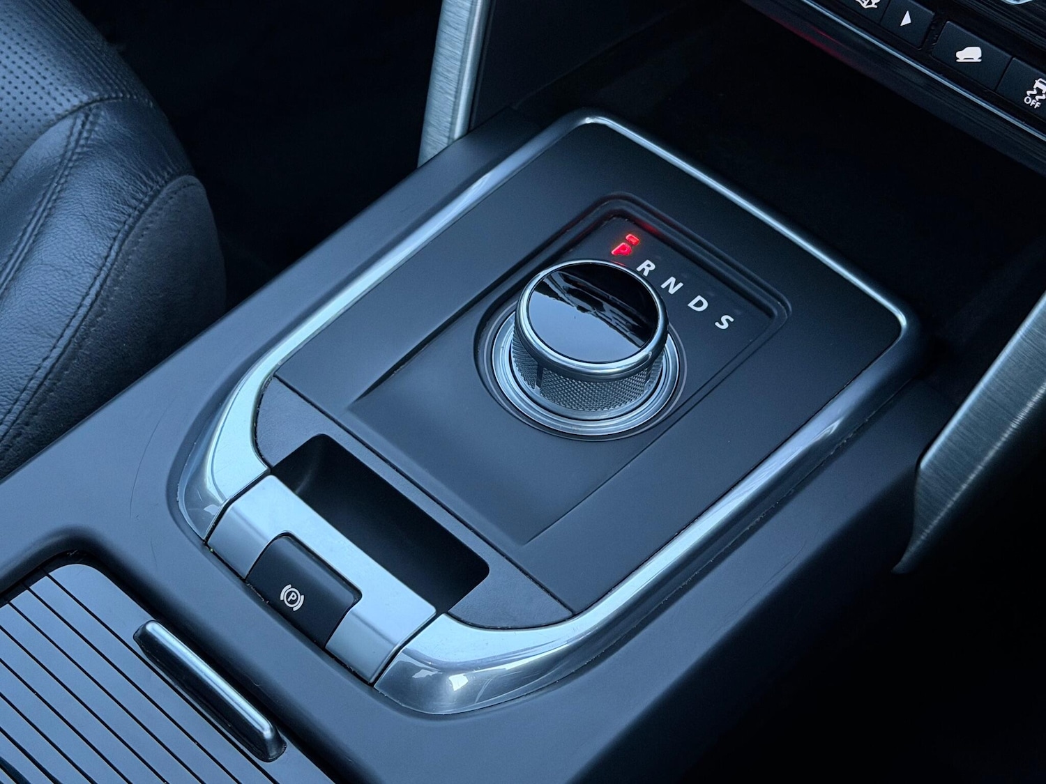 Used Land Rover Discovery Sport 2015 for sale - 77131575: Photo 38