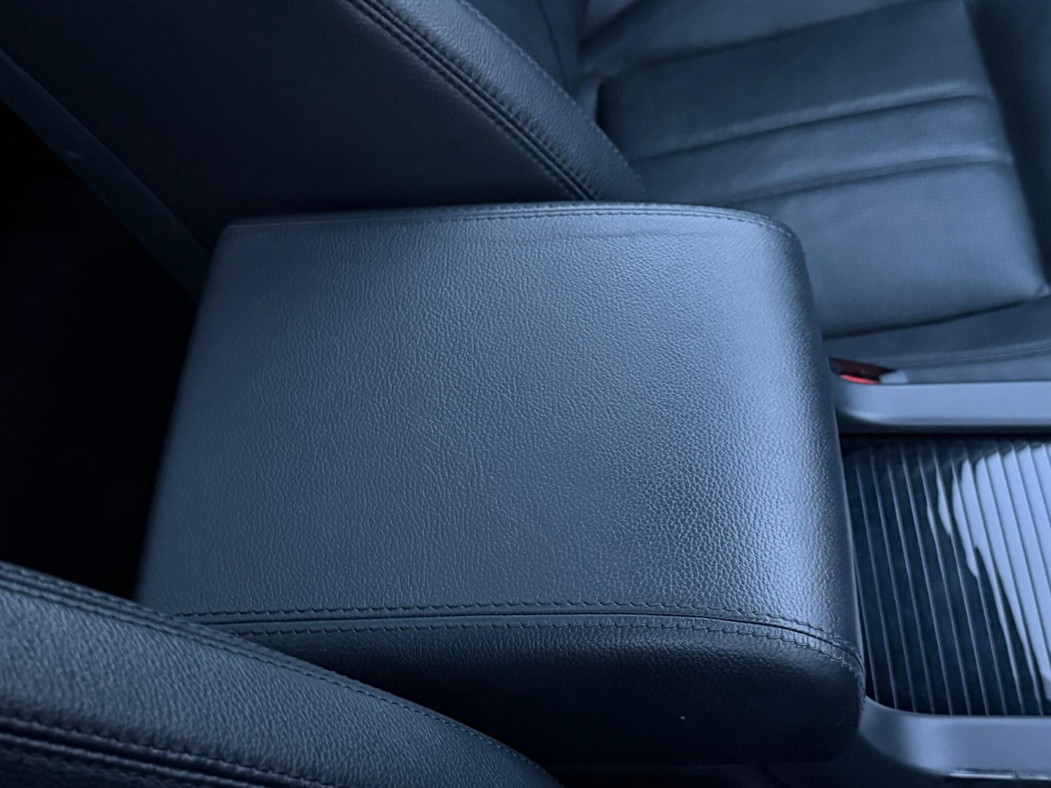 Used Land Rover Discovery Sport 2015 for sale - 77131575: Photo 41