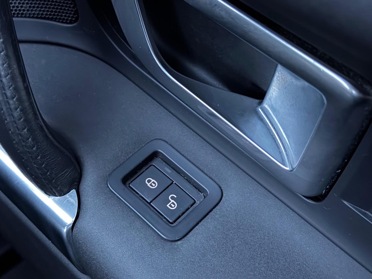 Used Land Rover Discovery Sport 2015 for sale - 77131575: Photo 43