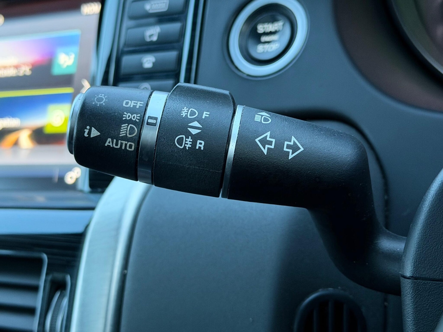 Used Land Rover Discovery Sport 2015 for sale - 77131575: Photo 48