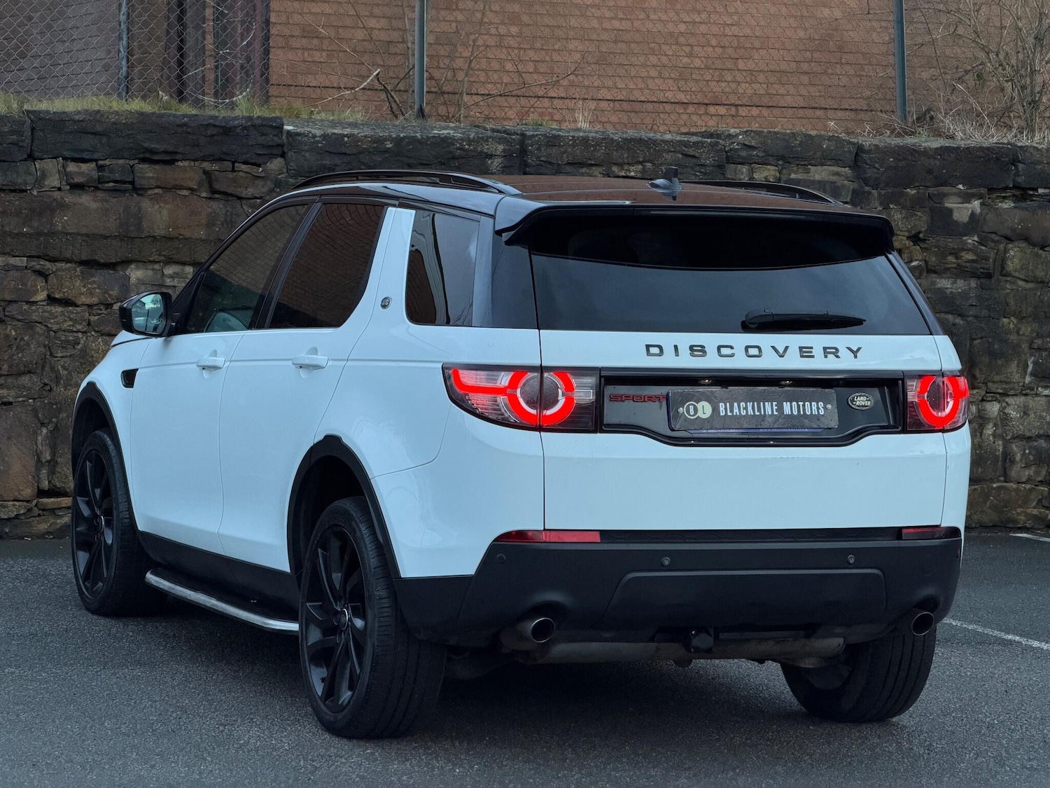 Used Land Rover Discovery Sport 2015 for sale - 77131575: Photo 5