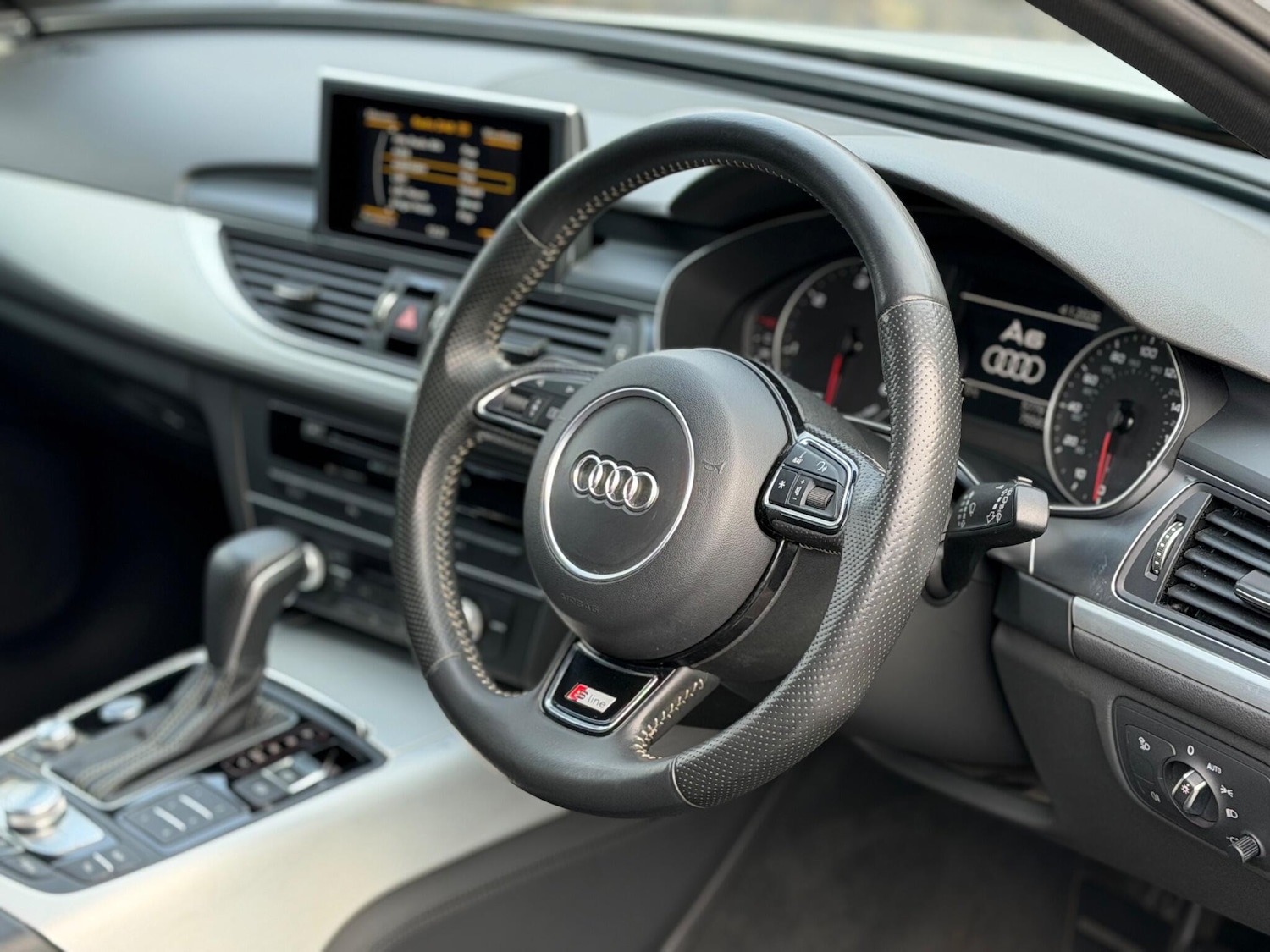 Used Audi A6 Avant 2015 for sale - 77050176: Photo 12