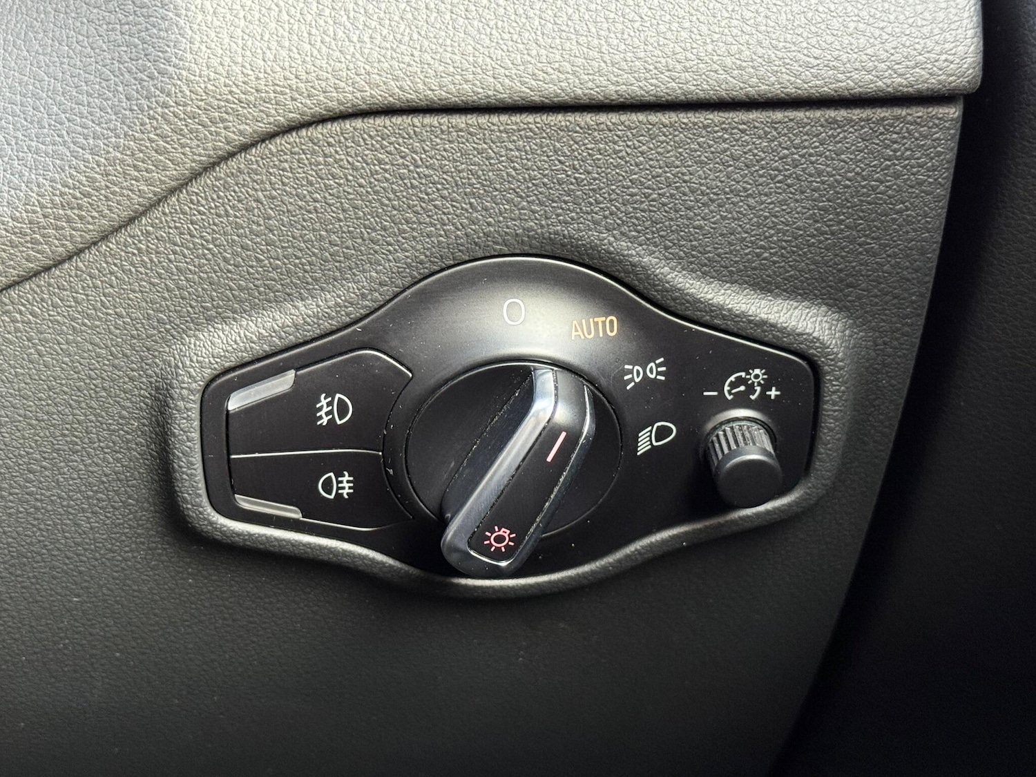 Used Audi SQ5 2016 for sale - 76179319: Photo 47