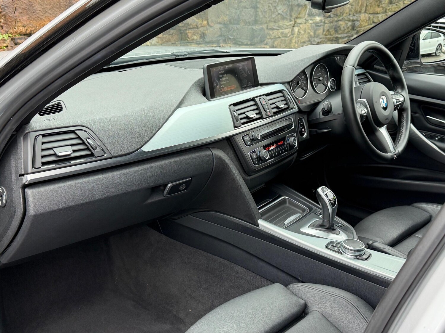 Used BMW 3 Series 2014 for sale - 76381153: Photo 42