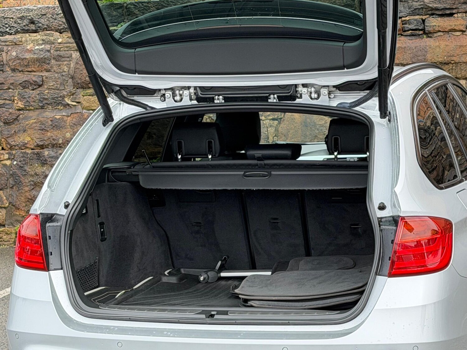 Used BMW 3 Series 2014 for sale - 76381153: Photo 45