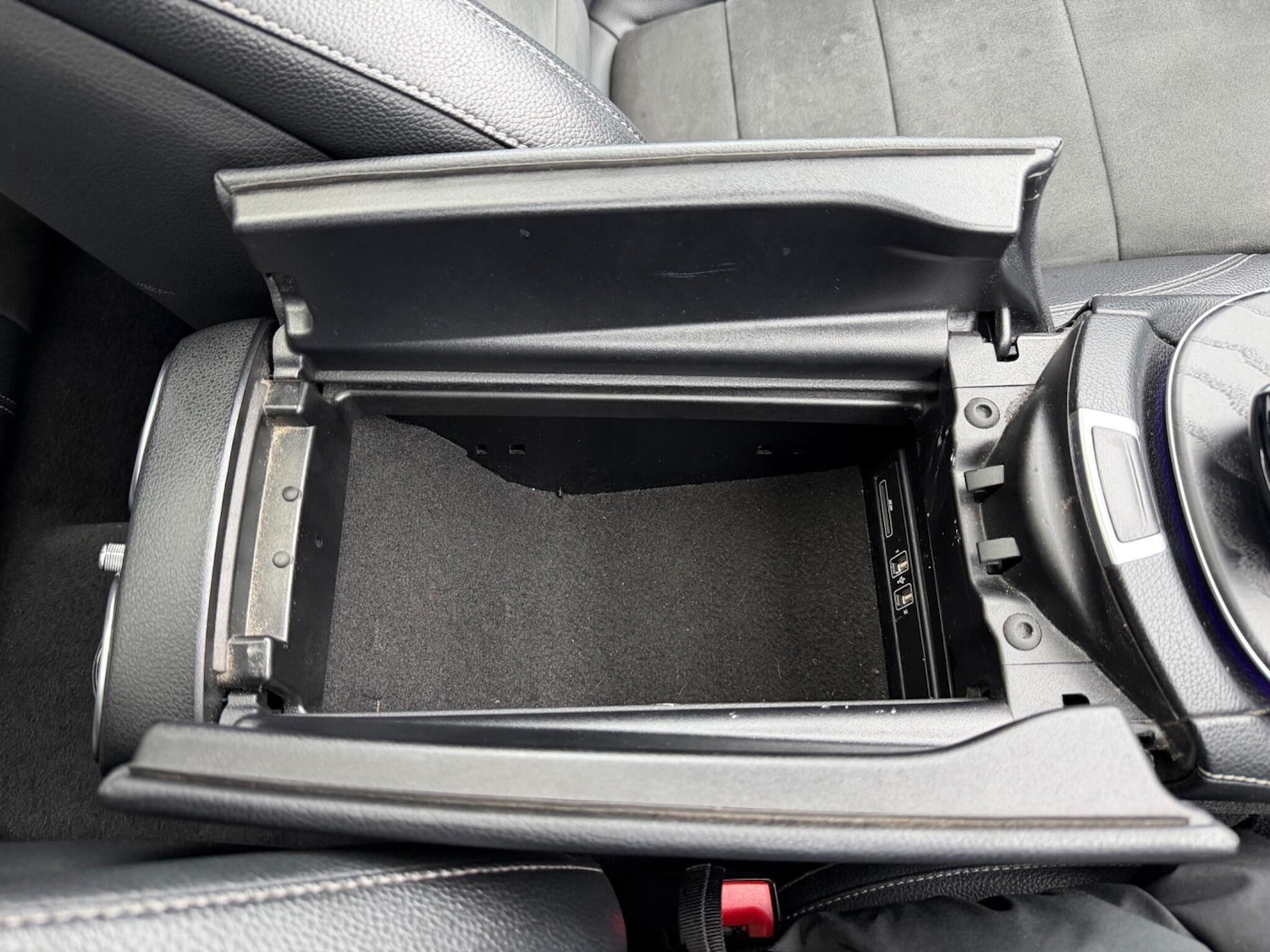 Used Mercedes-Benz E Class 2019 for sale - 77511335: Photo 48