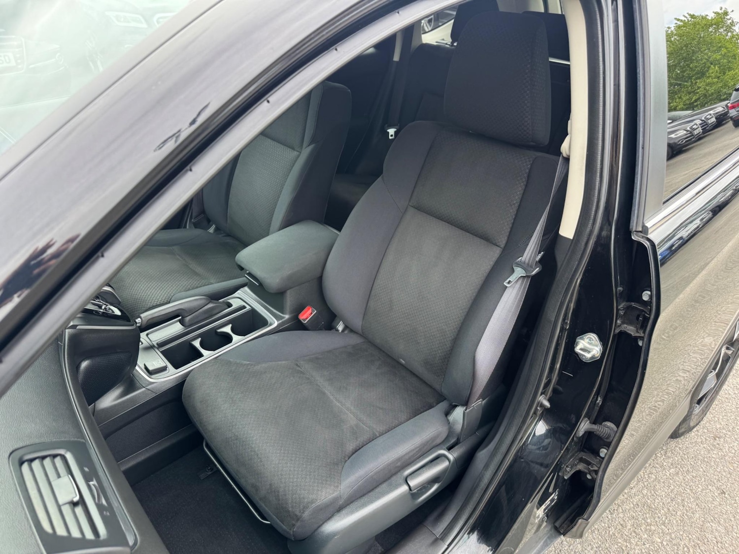 Used Honda CR-V 2016 for sale - 76161117: Photo 17