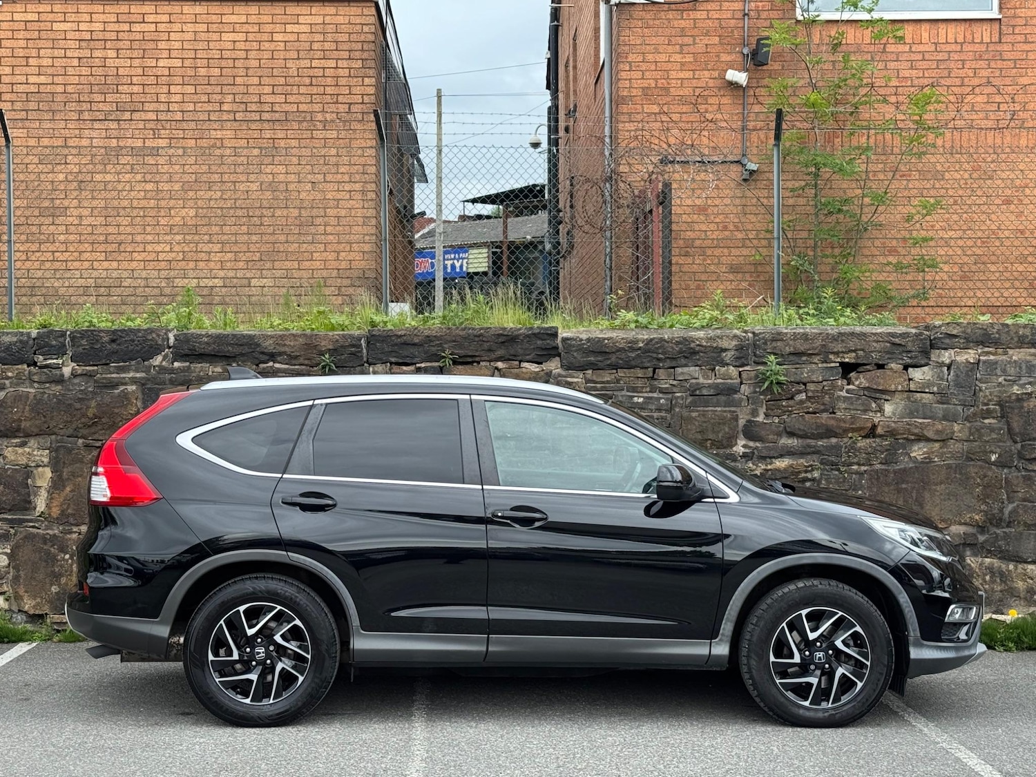 Used Honda CR-V 2016 for sale - 76161117: Photo 8