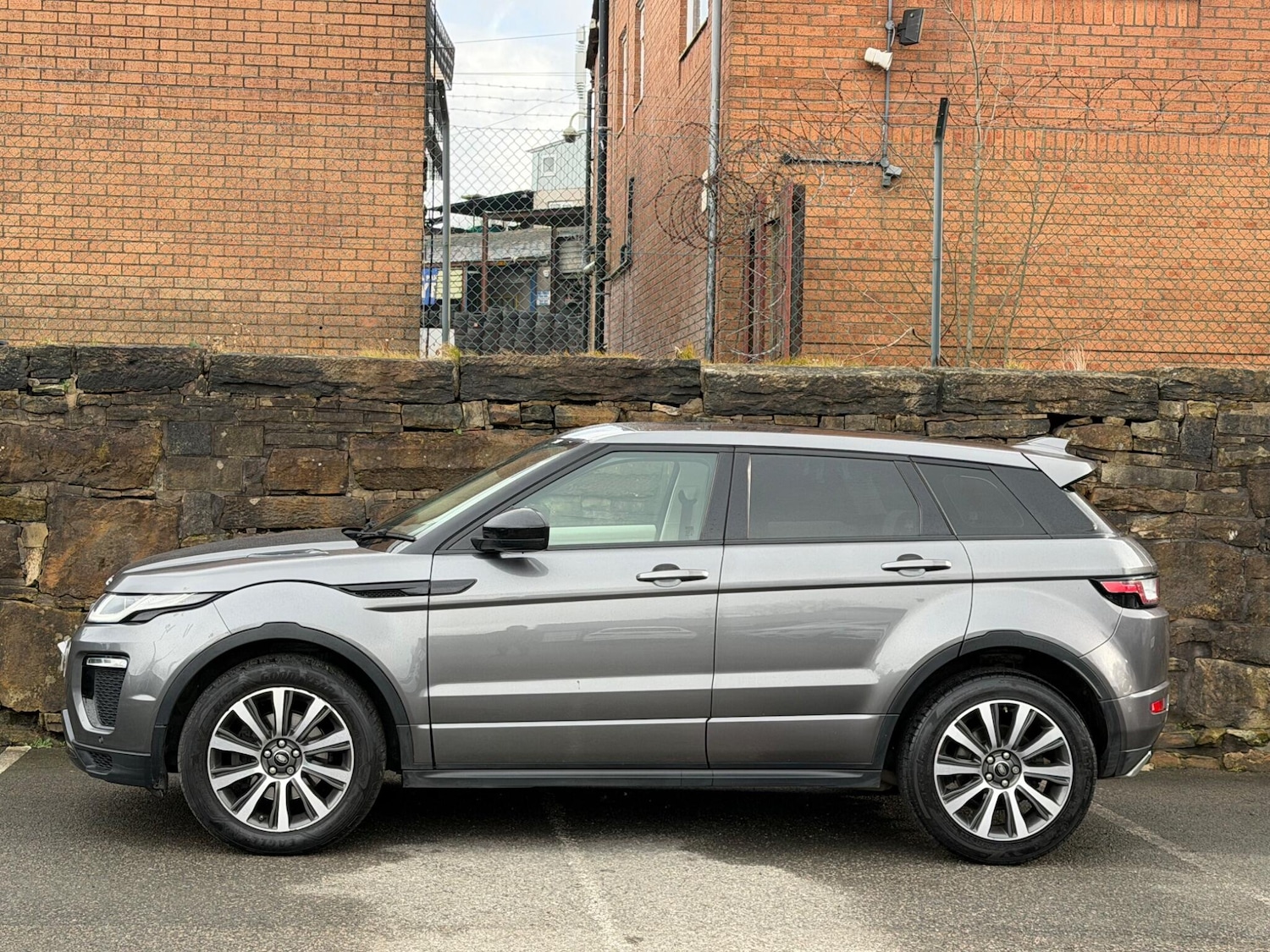 Used Land Rover Range Rover Evoque 2018 for sale - 77305282: Photo 4