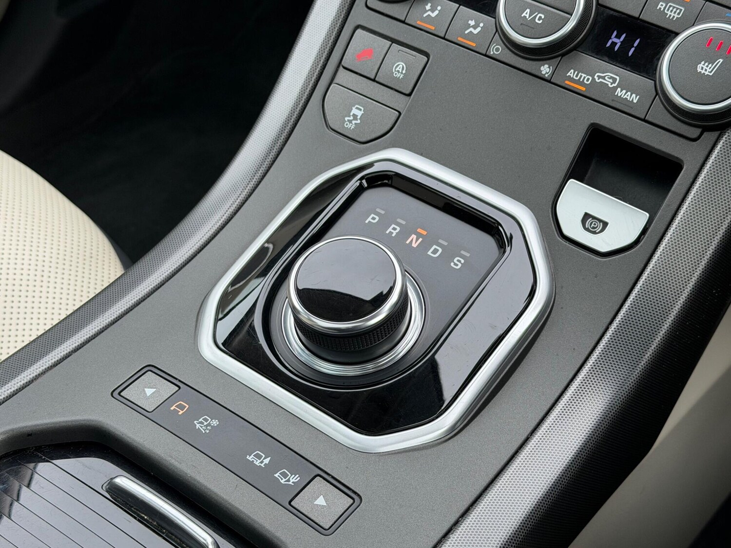 Used Land Rover Range Rover Evoque 2018 for sale - 77305282: Photo 40