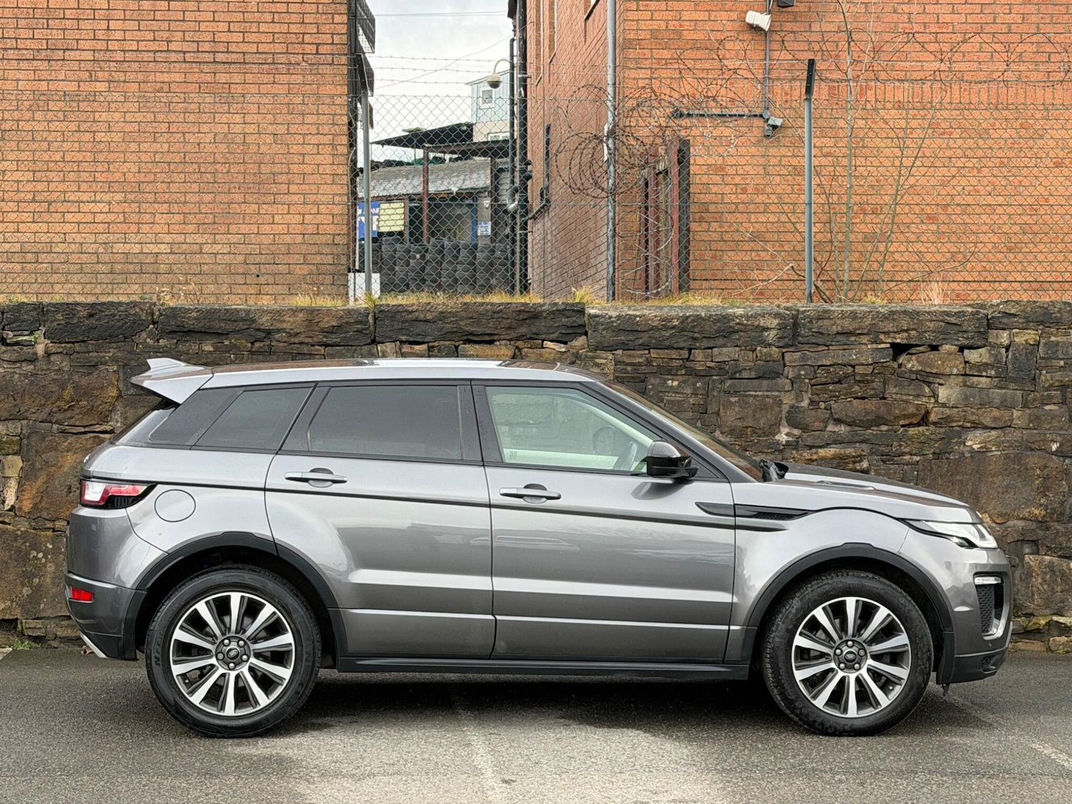 Used Land Rover Range Rover Evoque 2018 for sale - 77305282: Photo 8
