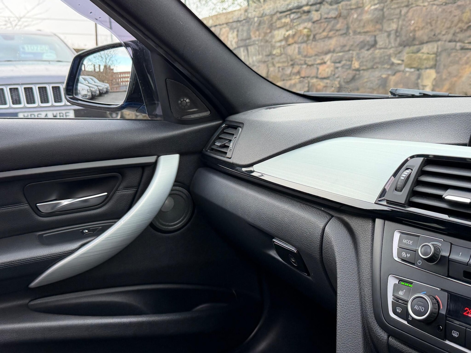 Used BMW 3 Series 2015 for sale - 76619928: Photo 52