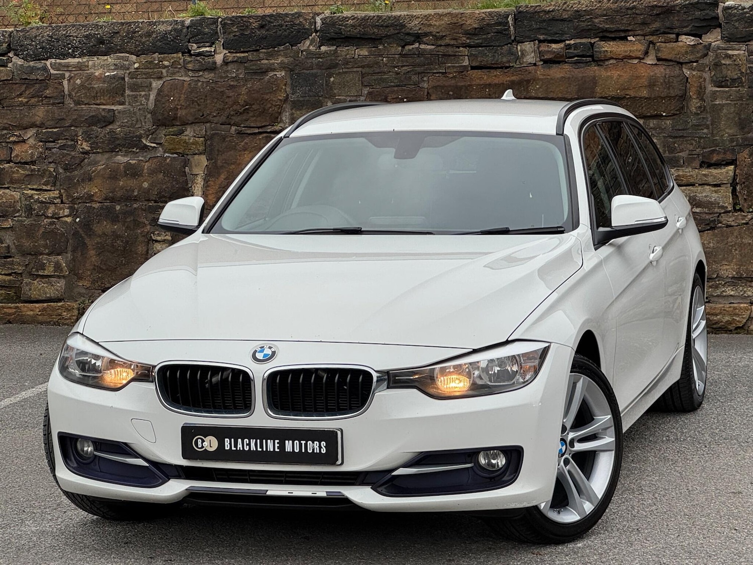 Used BMW 3 Series 2015 for sale - 76238771: Photo 3