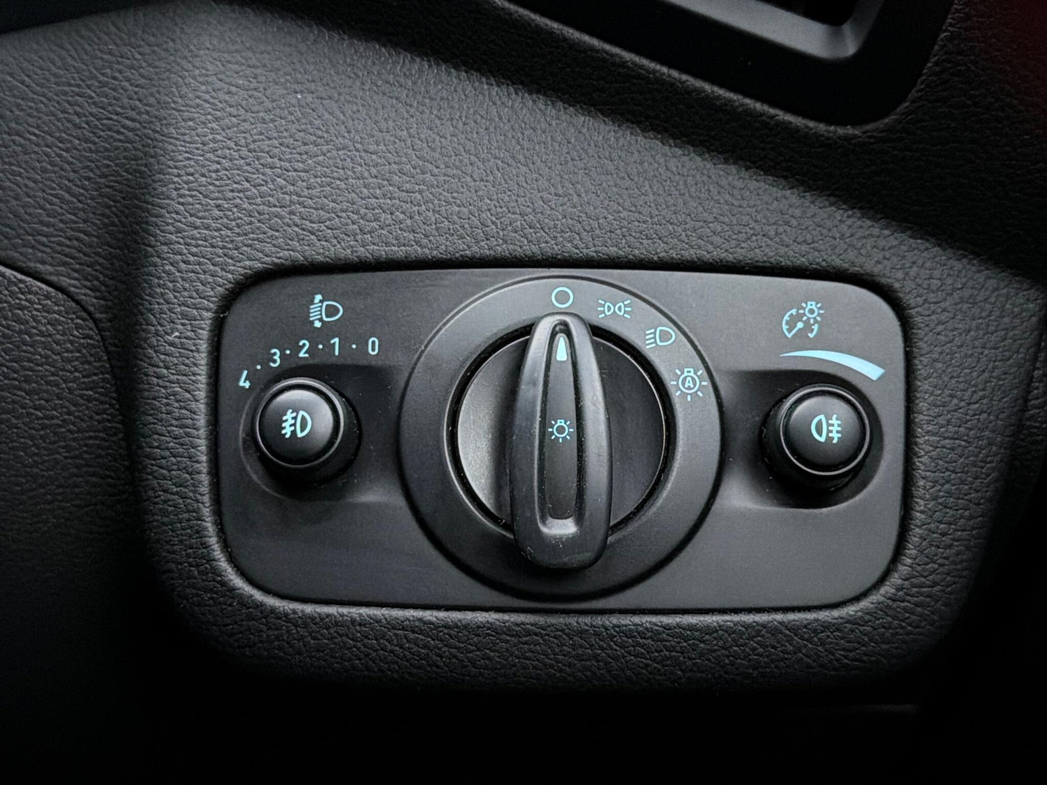 Used Ford Kuga 2020 for sale - 76714451: Photo 44