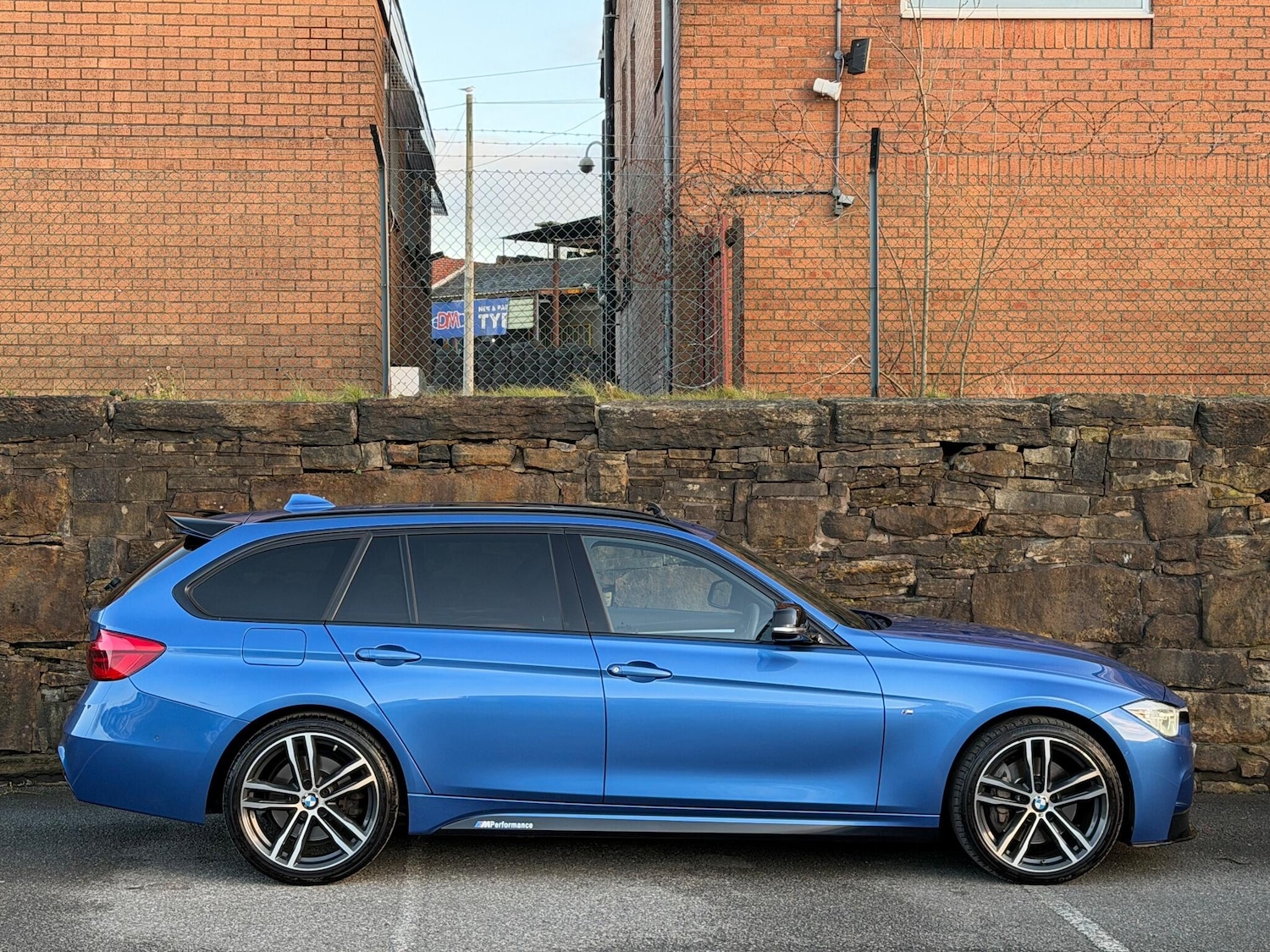 Used BMW 3 Series 2017 for sale - 76781006: Photo 8