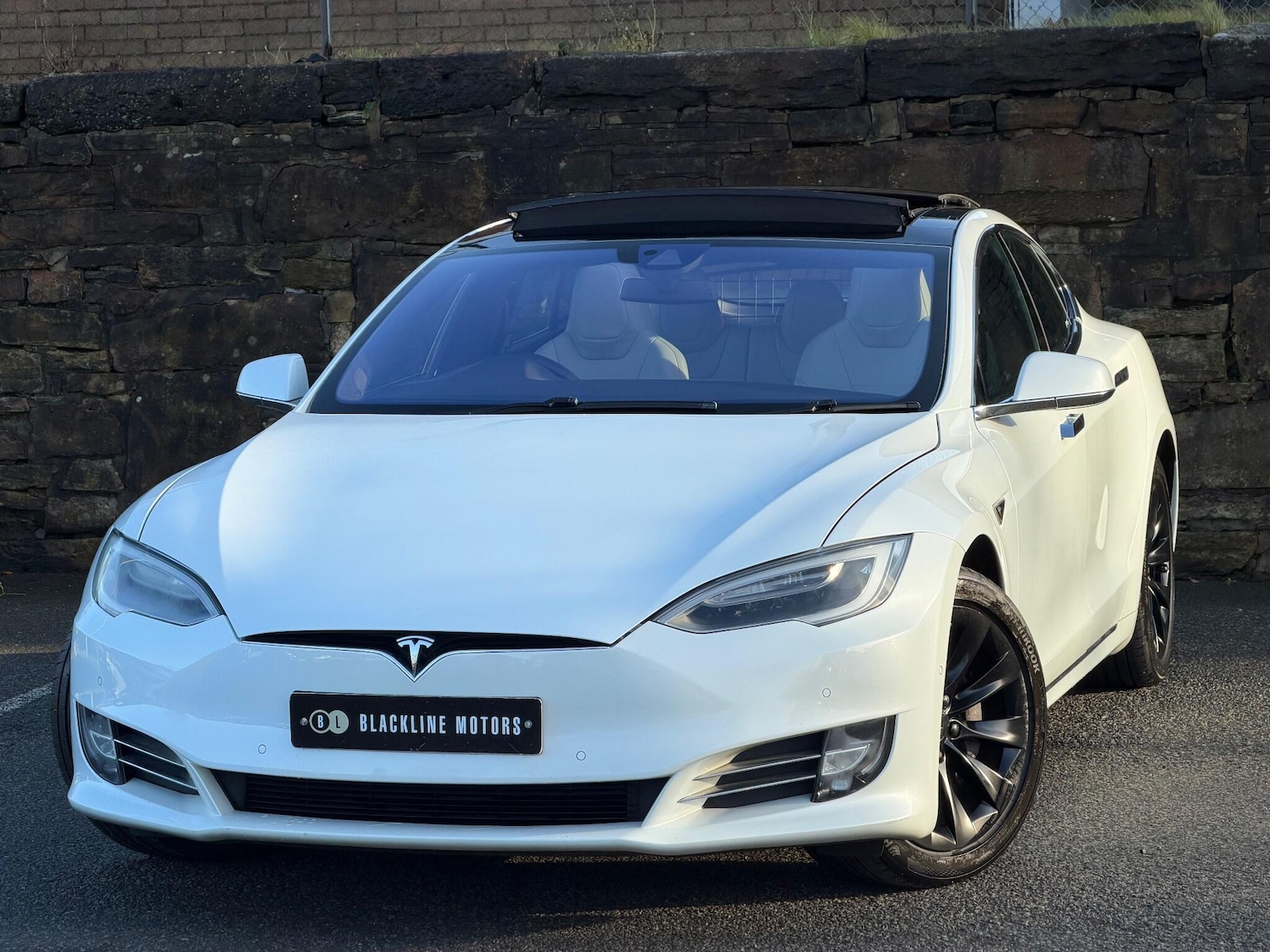 Used Tesla Model S 2016 for sale - 77411705: Photo 3