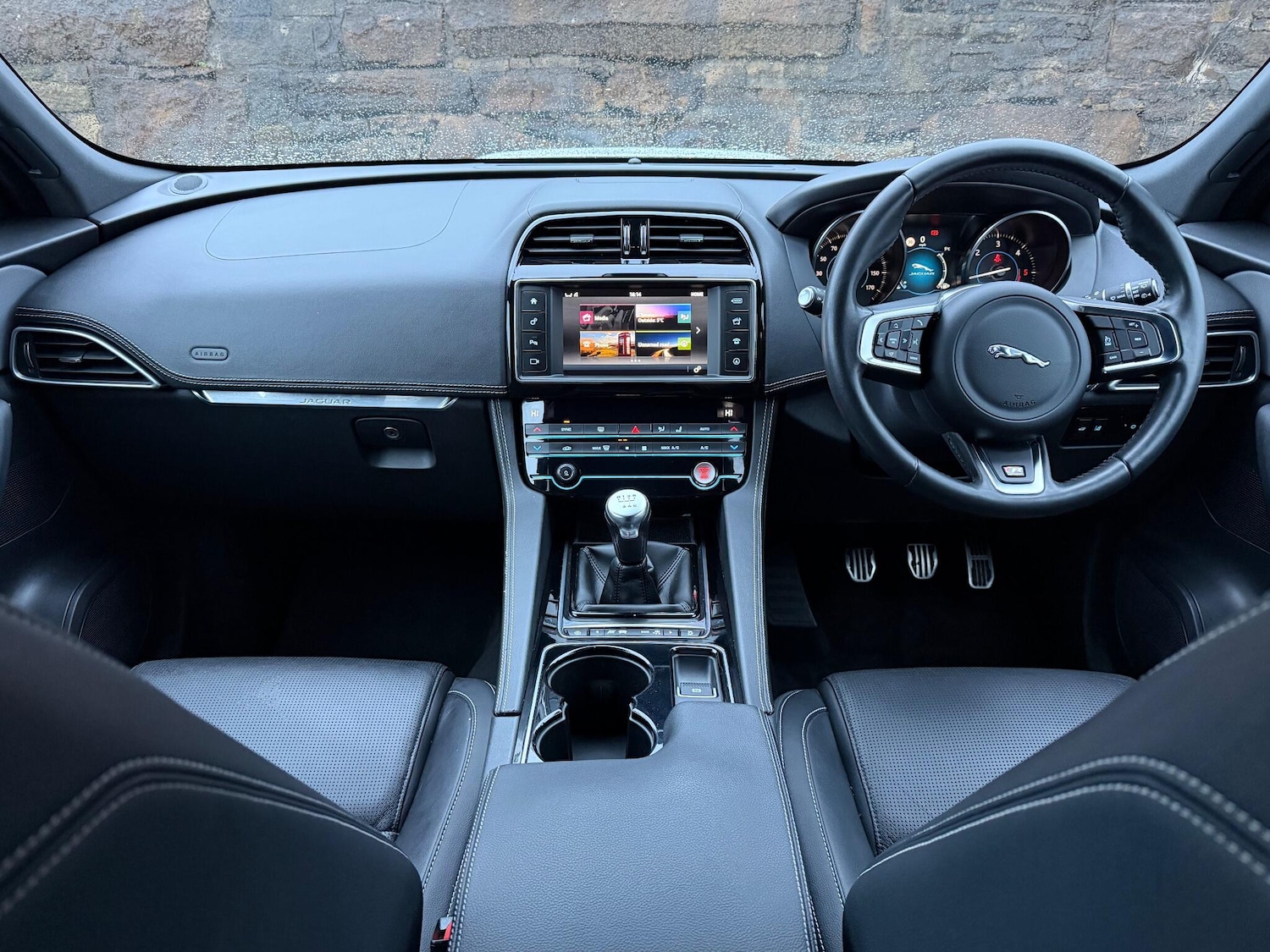 Used Jaguar F-Pace 2018 for sale - 76584701: Photo 10