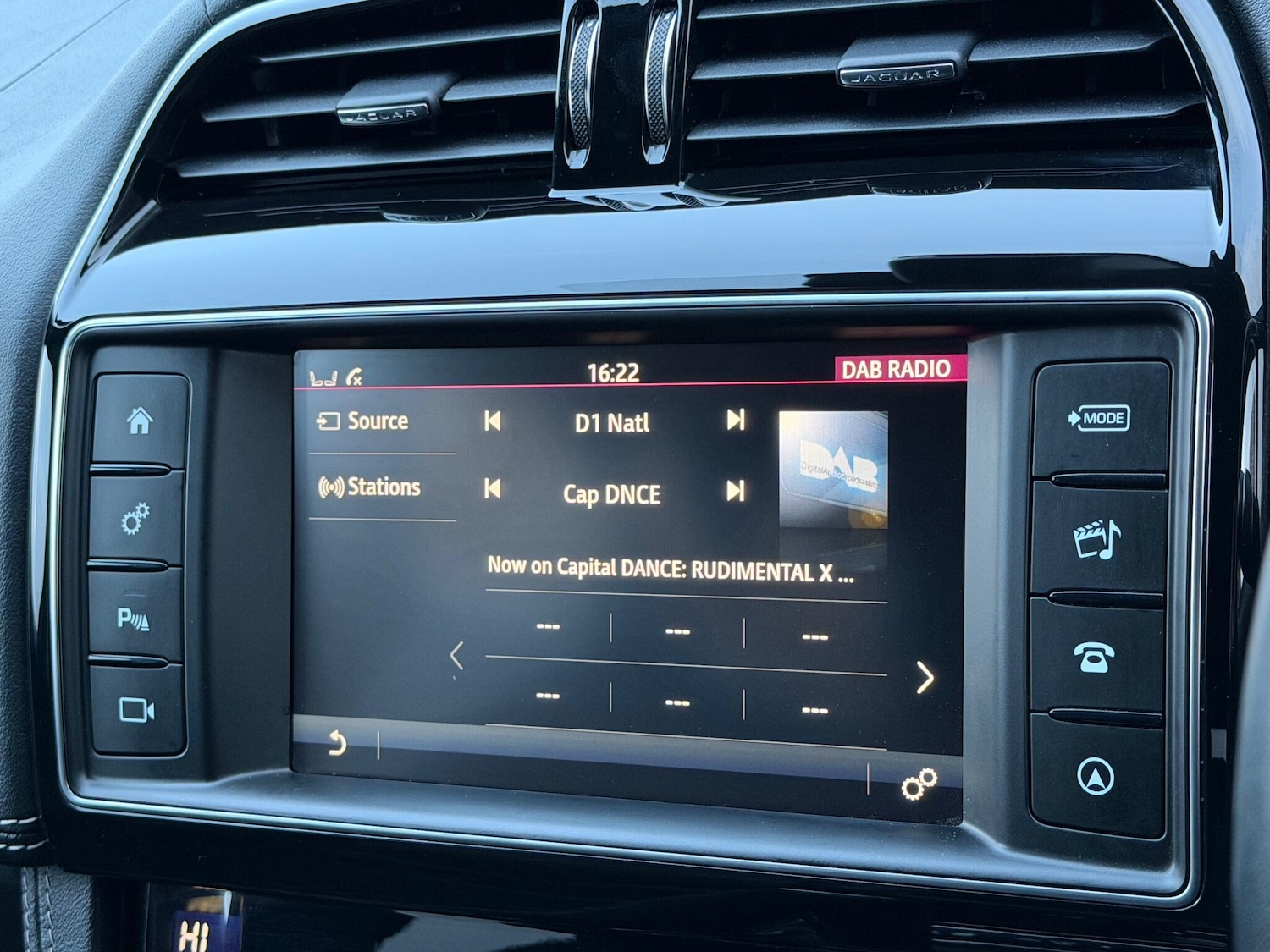 Used Jaguar F-Pace 2018 for sale - 76584701: Photo 30