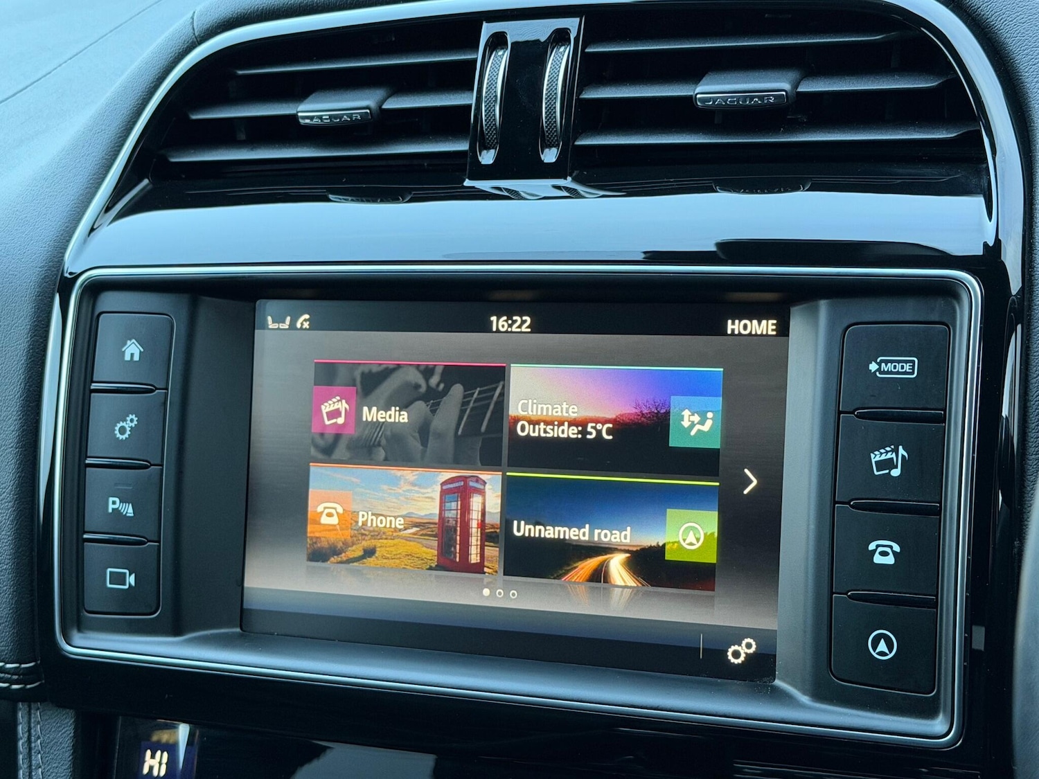 Used Jaguar F-Pace 2018 for sale - 76584701: Photo 31