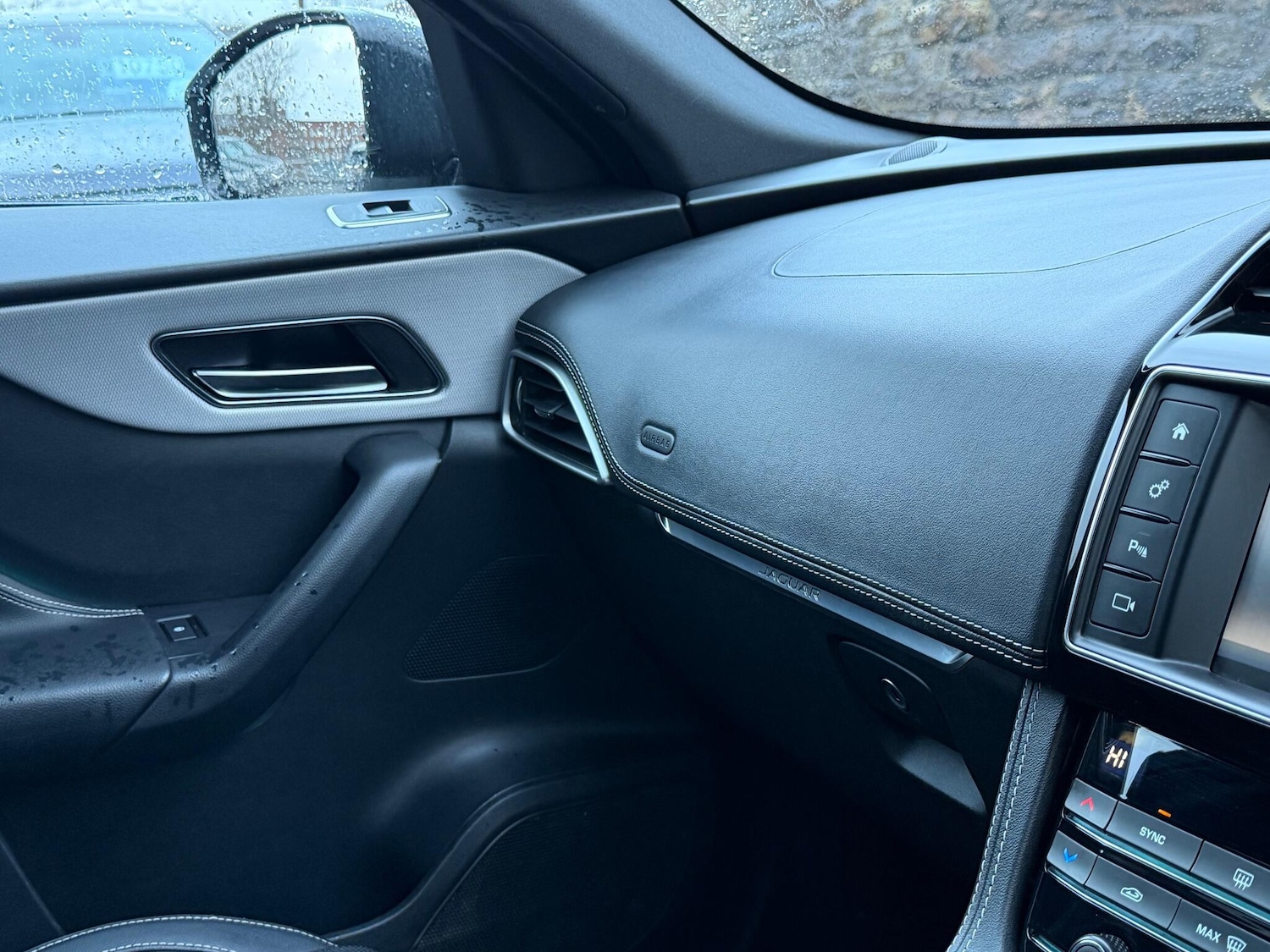 Used Jaguar F-Pace 2018 for sale - 76584701: Photo 47