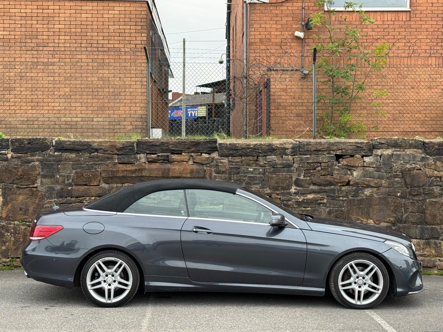 Used Mercedes-Benz E Class for sale - 76161058: Photo 14