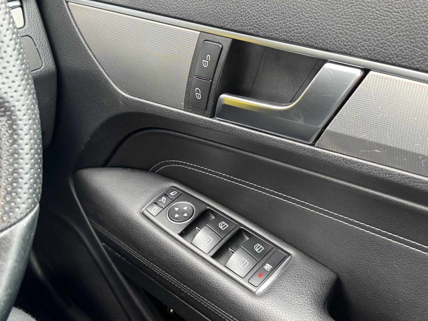 Used Mercedes-Benz E Class for sale - 76161058: Photo 50