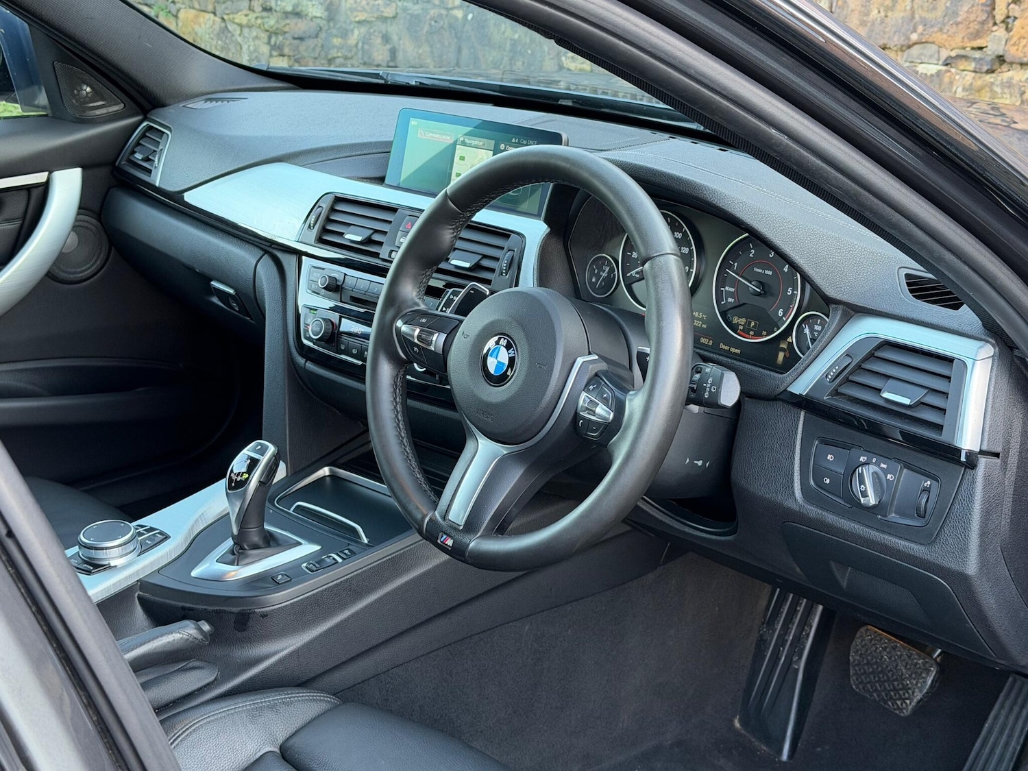 Used BMW 3 Series 2017 for sale - 76975701: Photo 12