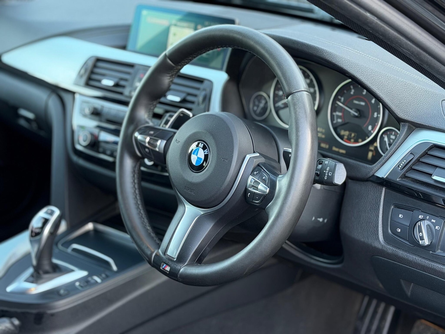 Used BMW 3 Series 2017 for sale - 76975701: Photo 13