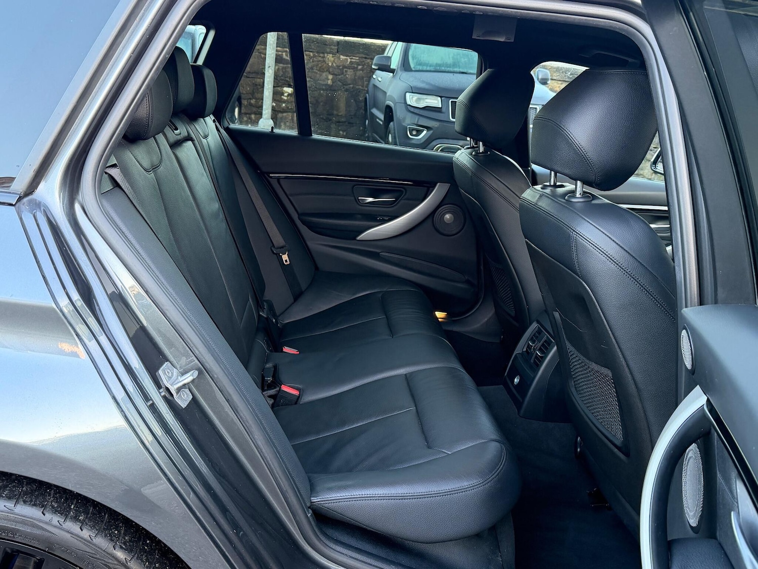 Used BMW 3 Series 2017 for sale - 76975701: Photo 19