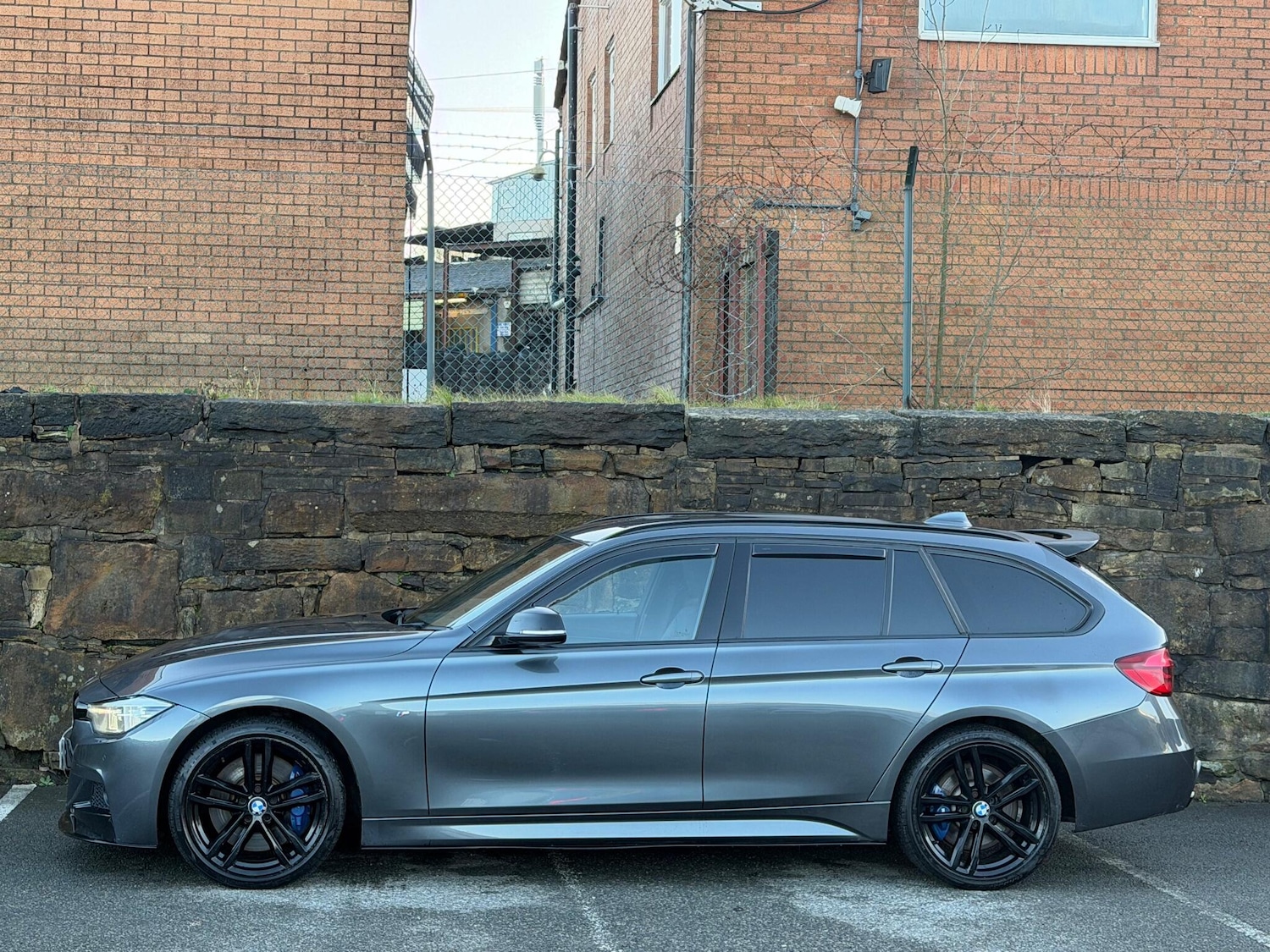 Used BMW 3 Series 2017 for sale - 76975701: Photo 4