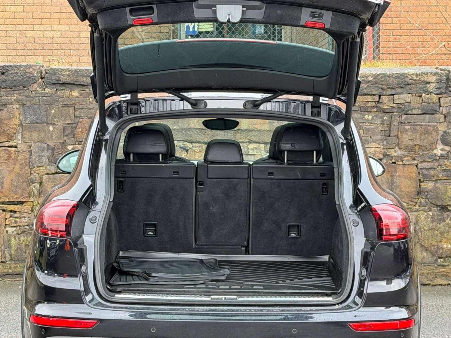 Used Porsche Cayenne 2017 for sale - 77267534: Photo 23