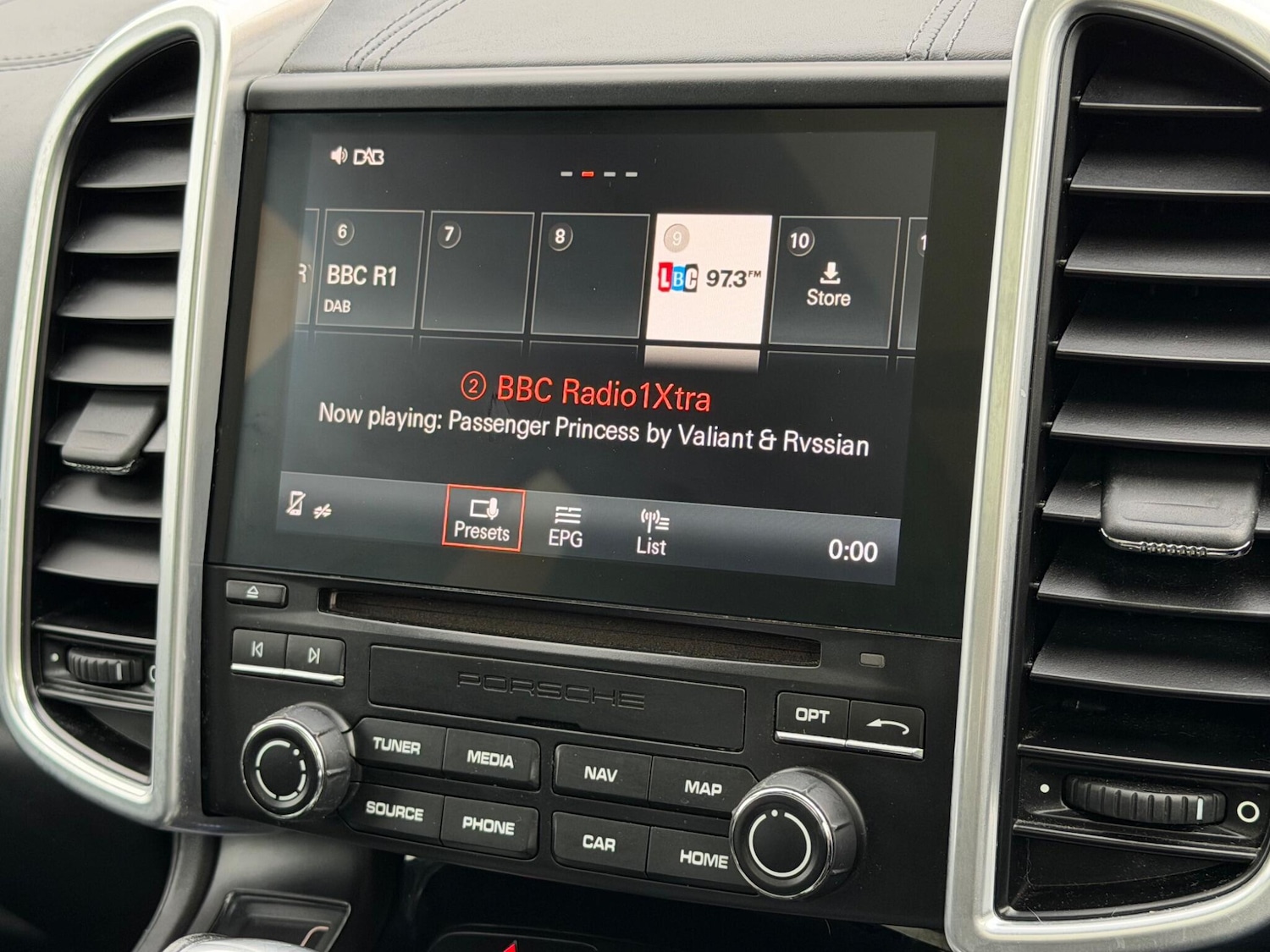 Used Porsche Cayenne 2017 for sale - 77267534: Photo 31