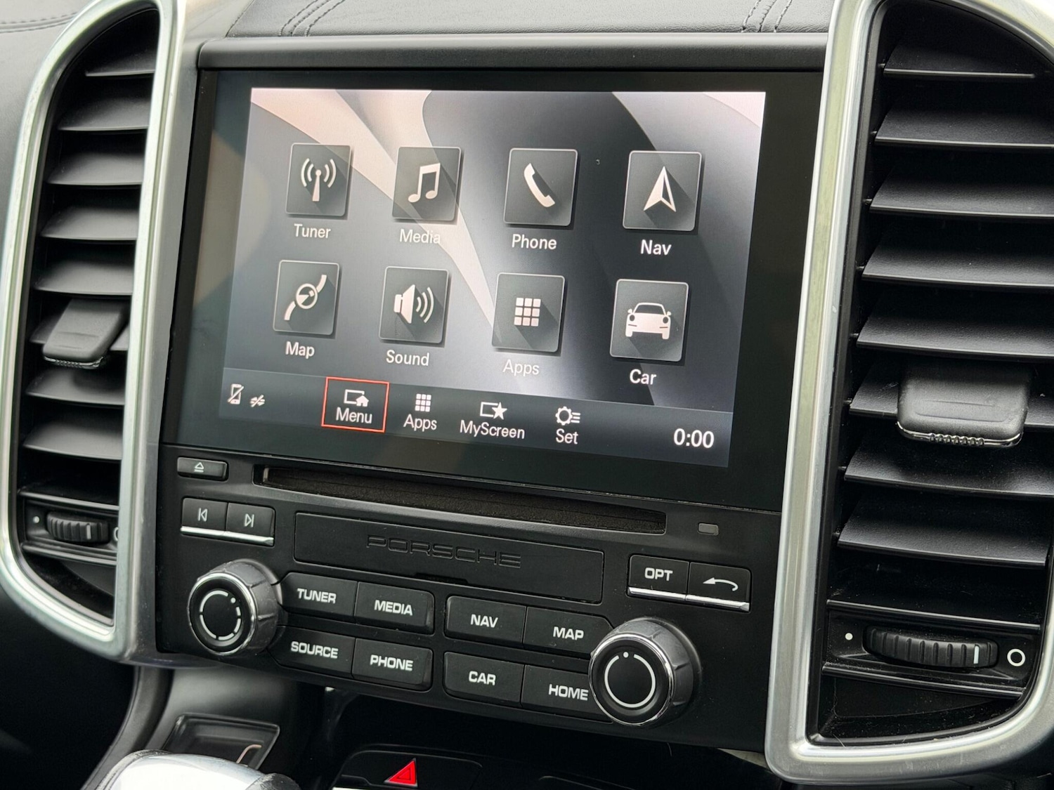 Used Porsche Cayenne 2017 for sale - 77267534: Photo 38