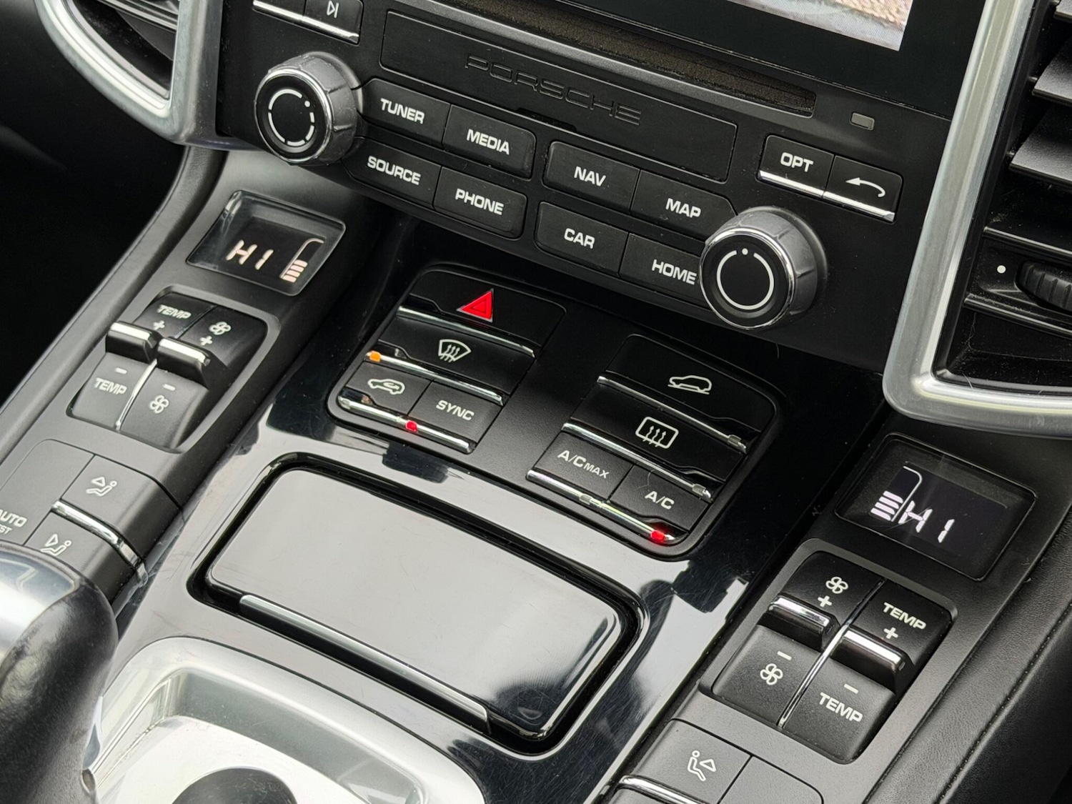 Used Porsche Cayenne 2017 for sale - 77267534: Photo 39