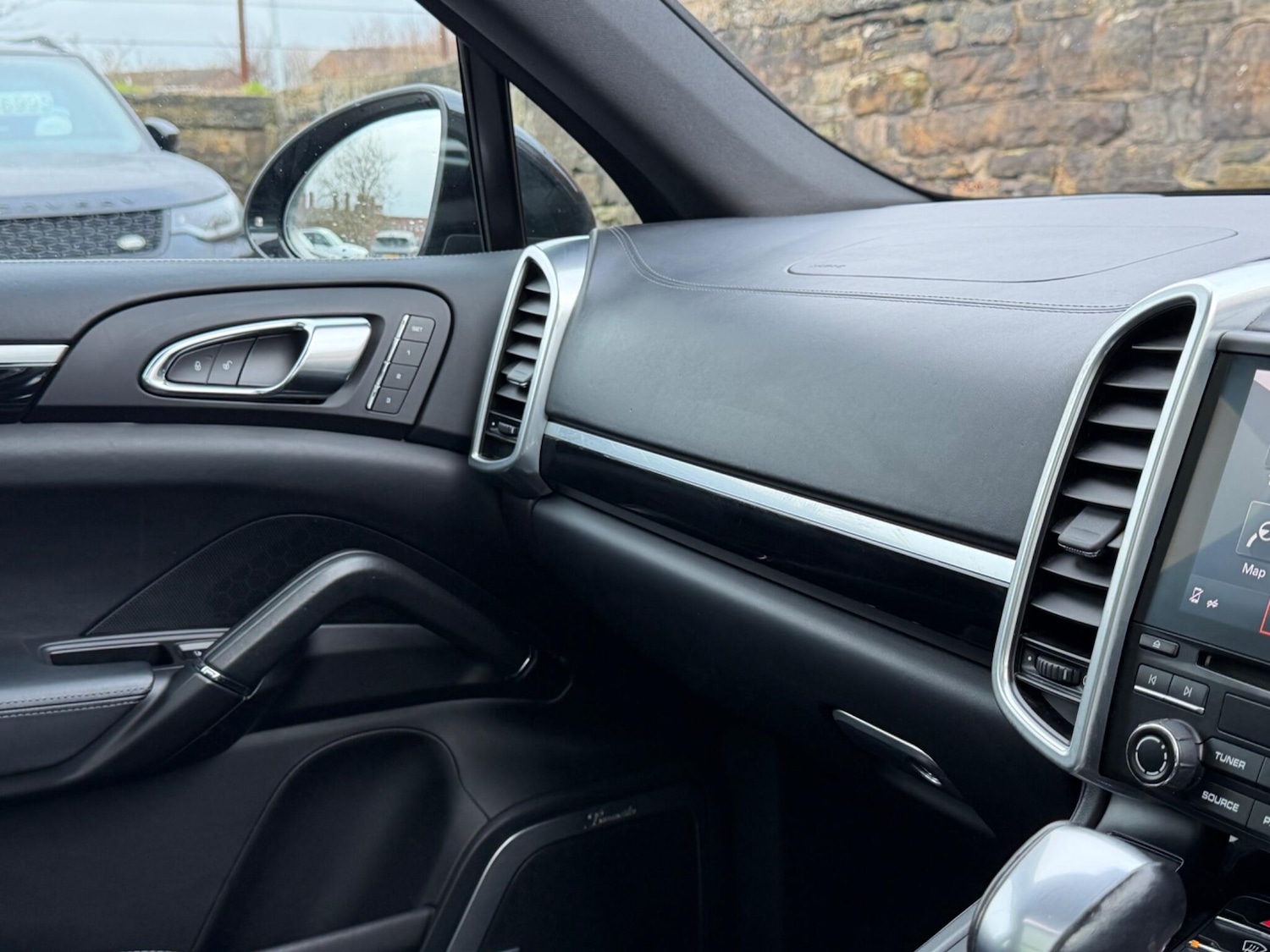 Used Porsche Cayenne 2017 for sale - 77267534: Photo 53